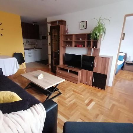 Apartman Relax - Free Public Parking SJJ Eksteriør bilde